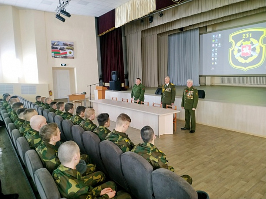 Воины-афганцы в гостях у артиллеристов