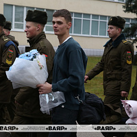 Продолжается увольнение в запас военнослужащих