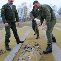 Зачетная сессия со специалистами воздушно-десантной службы