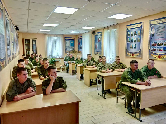 Военнослужащие 15-й зенитной ракетной бригады изучили основы кибербезопасности