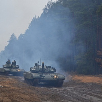 Гвардейцы с маршем справились!