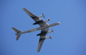 Два Ту-95МС ВКС РФ провели патрулирование в сопровождении ВВС Японии