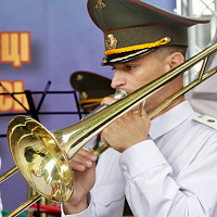Концерт в сквере Мулявина