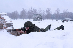 Занятия по огневой подготовке с военнослужащими 36 дмостбр
