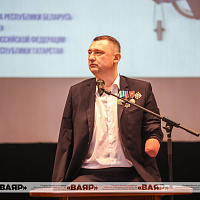 Личный состав 120-й отдельной гвардейской механизированной бригады встретился с Алексеем Талаем