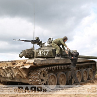 Выполнение первого упражнения контрольных стрельб штатным выстрелом из танка Т-72Б