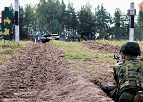 В войсках и соединениях продолжаются мероприятия боевой подготовки