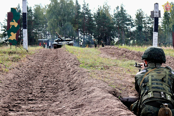В войсках и соединениях продолжаются мероприятия боевой подготовки
