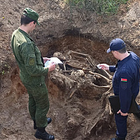 Военнослужащие 52 оспб провели полевые работы на окраине деревни Крапивно