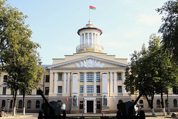 В Военной академии Республики Беларусь проходят курсы с военными комиссарами районов (городов)