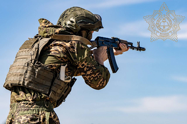 Занятия по огневой подготовке с курсантами Военной академии