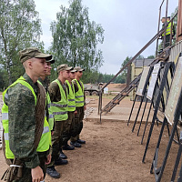  Занятия по вождению с военнослужащими 72 ОУЦ