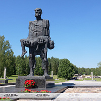 Военнослужащие Республики Казахстан посетили мемориальный комплекс «Хатынь»