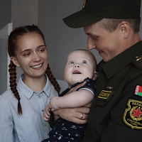 В Могилевском гарнизоне военнослужащим вручили ключи от арендных квартир