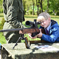 Торжественный митинг, посвящённый очередной годовщине Победы