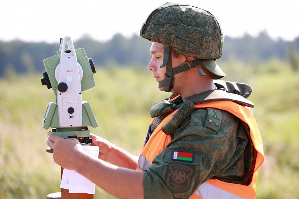 С праздником, военные топографы!