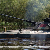 Занятие по преодолению водной преграды с военнослужащими 19 омбр