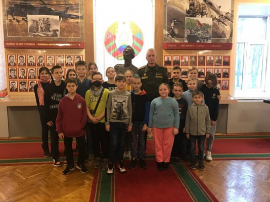 В гостях у минских суворовцев