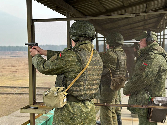 Практические занятия по огневой подготовке с личным составом военного факультета в БГАА