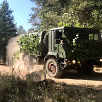 Учатся гвардейцы