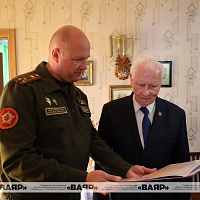 Полковник в отставке Анатолий Жариков отмечает 95-летний юбилей