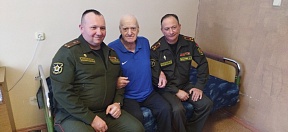  Военнослужащие продолжают принимать участие в республиканских новогодних благотворительных акциях