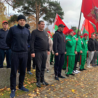 «Под крылом родительской любви»