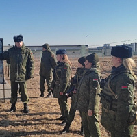 Стреляют зенитчики