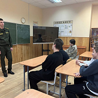 Представители военно-медицинского института в БГМУ провели профориентационные мероприятия