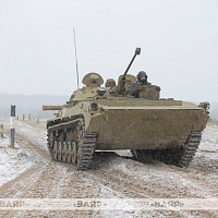 Занятие по вождению боевых машин с курсантами Военной академии Республики Беларусь
