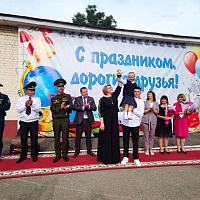 Личный состав 2 ибр поздравил школьников с Днём знаний