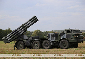 В рамках двустороннего комплексного учения учебно-боевые задачи выполняют подразделения РСЗО «Ураган»