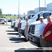 Торжественное вручение организационным структурам ДОСААФ новых грузовых автомобилей и автобусов