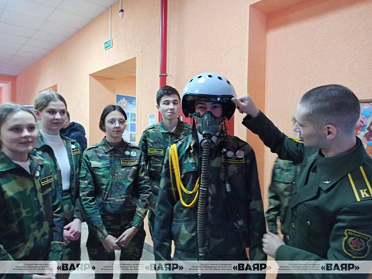 В 50-й смешанной авиабазе прошел день открытых дверей