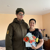 Военнослужащие 19 омбр поздравили матерей с праздником