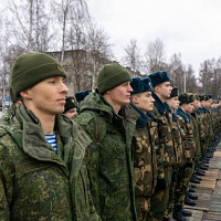 Витебские десантники поддержали крещенскую традицию