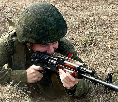 С военнослужащими 7-го инженерного полка прошли занятия по огневой подготовке