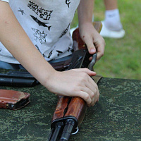 В 6 омбр для воспитанников военно-патриотического лагеря продолжаются экскурсии 