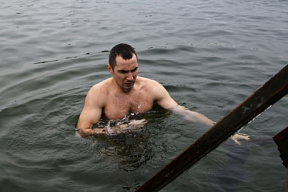 Крещенские купания закаляют организм