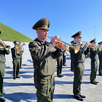 В воинских частях и соединениях Вооружённых Сил чествуют военнослужащих, выслуживших установленные сроки службы
