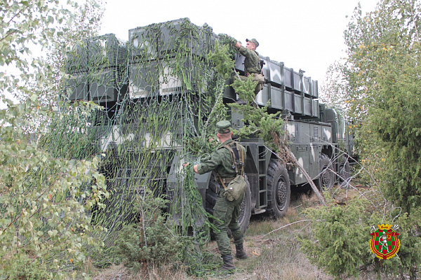 Дивизион вышел в поле