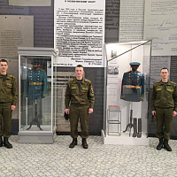 Военнослужащие 361 боо (ЦОВУ) посетили выставку, посвященную 80-летию Победы