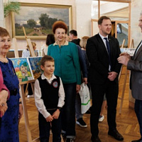 «Нам мир завещано беречь»