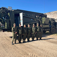 Курсанты 12 шпс отработали навыки на современных средствах связи