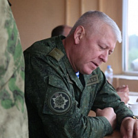 На максимально возможных скоростях