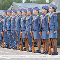 Участники военно-патриотической игры «Зарница» разместились в палаточном лагере на полигоне Брестский