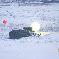 Гвардейцы совершили марш