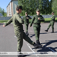 Новобранцы 30 ождбр осваивают азы военной науки