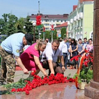В Слуцке почтили память воинов-освободителей
