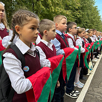 Торжественный приём в пионеры